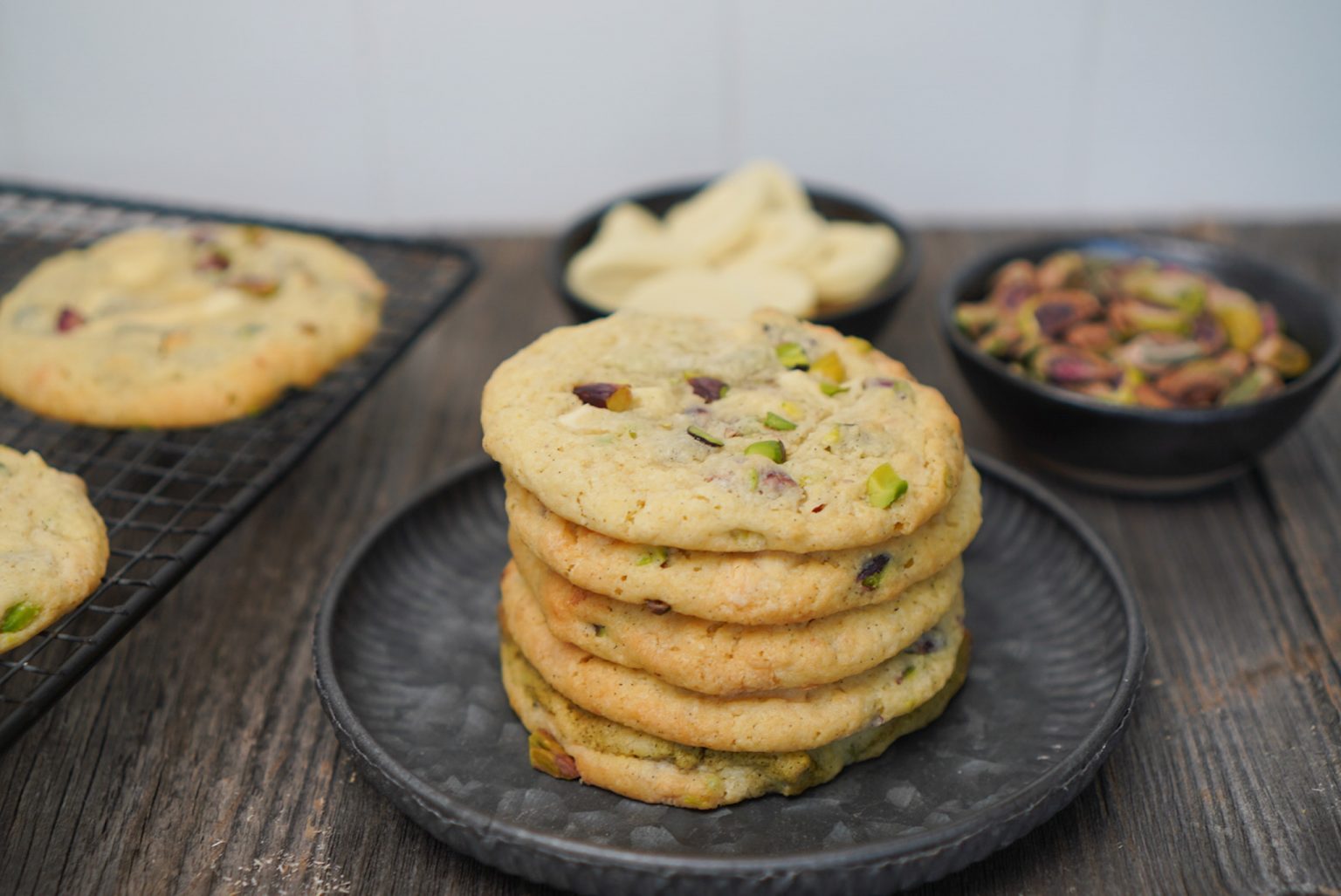 Recette Des Cookies Pistache Chocolat Blanc Vanille Hervecuisine