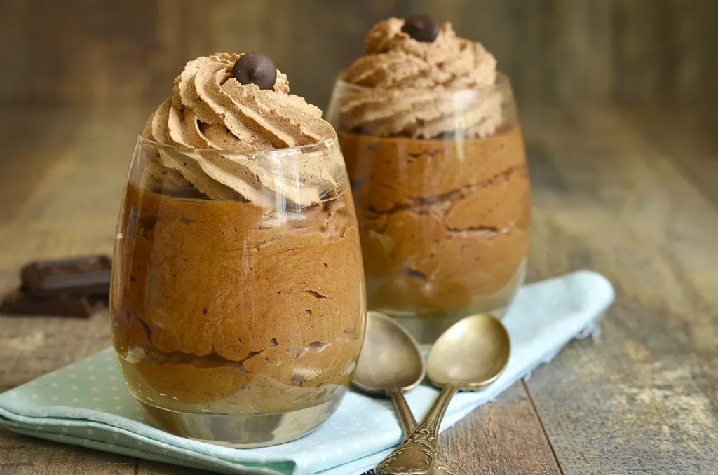 Chocolate Mousse Easy And Foolproof Recipe Hervecuisine Com