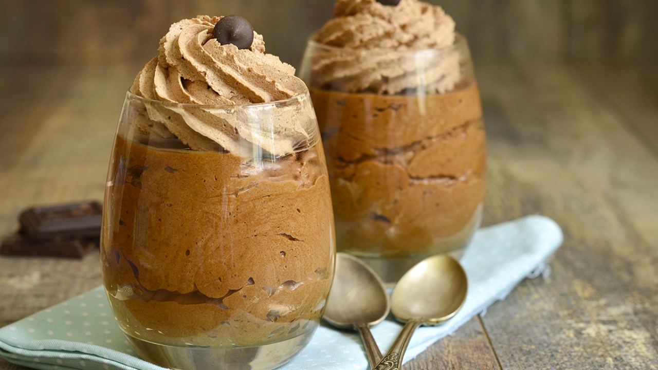 Chocolate Mousse Easy And Foolproof Recipe Hervecuisine Com