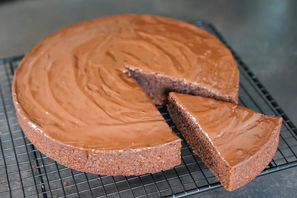 Chocolate Zucchini Cake Recipe With No Butter Or Sugar Hervecuisine Com