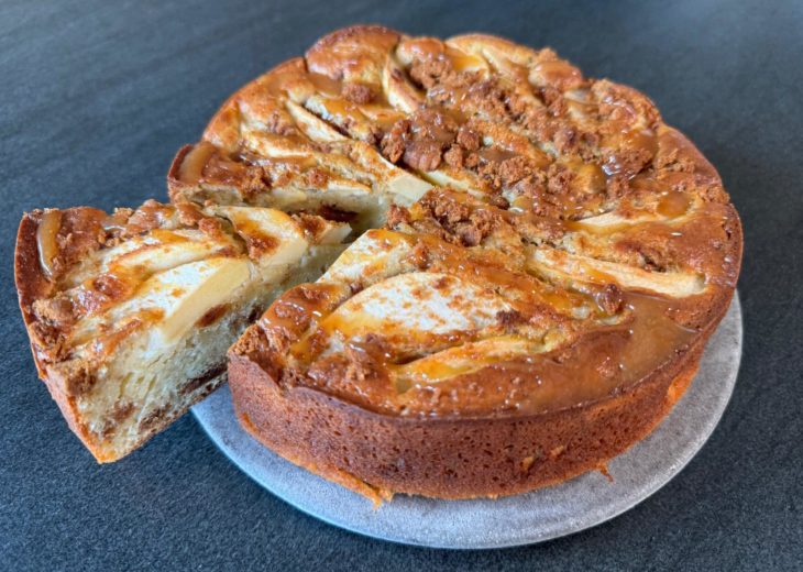 Gâteau moelleux pommes et spéculoos