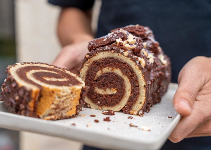 Bûche de Noël brownie chocolat noisettes glaçage rocher